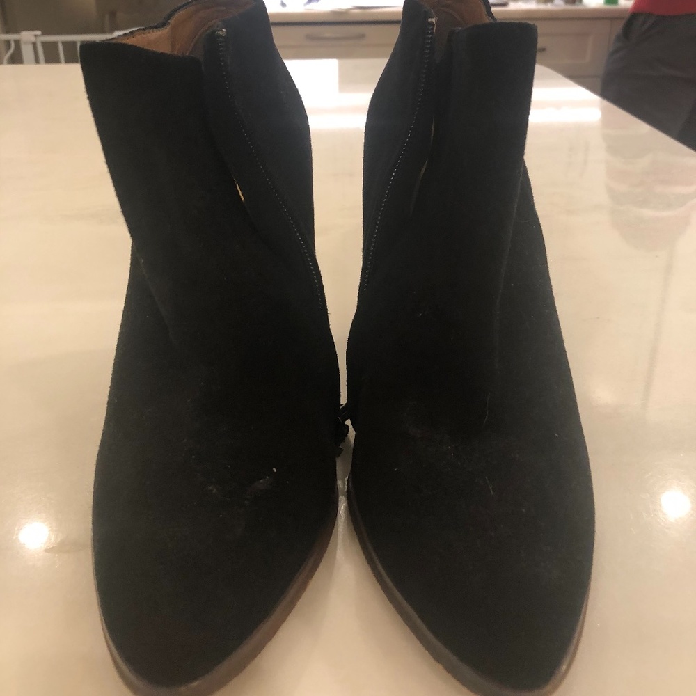 Halogen 4' wedge boot